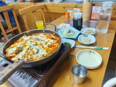 -亲昵春川鸡排(韩国美食街店)