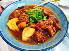 柳沟豆腐煨牛筋腩-味+新京宴·烤鸭·北京菜(创意谷店)