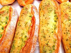 -Dough&Joe团憩(瑞虹天地月亮湾店)