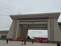 -霍尔果斯国门景区