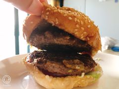 -The Habit Burger Grill 哈比特汉堡(爱琴海店)