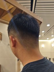 -MARTIN'S BARBER SHOP男士理发馆