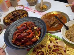 -肥肥虾庄·金牌油焖大虾(汉口城市广场店)