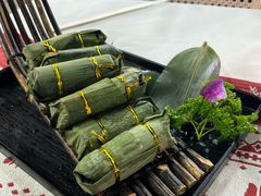 -刘姐啤酒鱼民族演艺餐厅(西街总店)