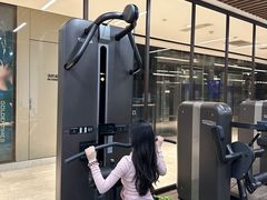 -黄金时代游泳健身云畔会所(绿地中心双子塔店)