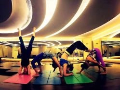 点击看大图 -华翎国际钢管舞培训