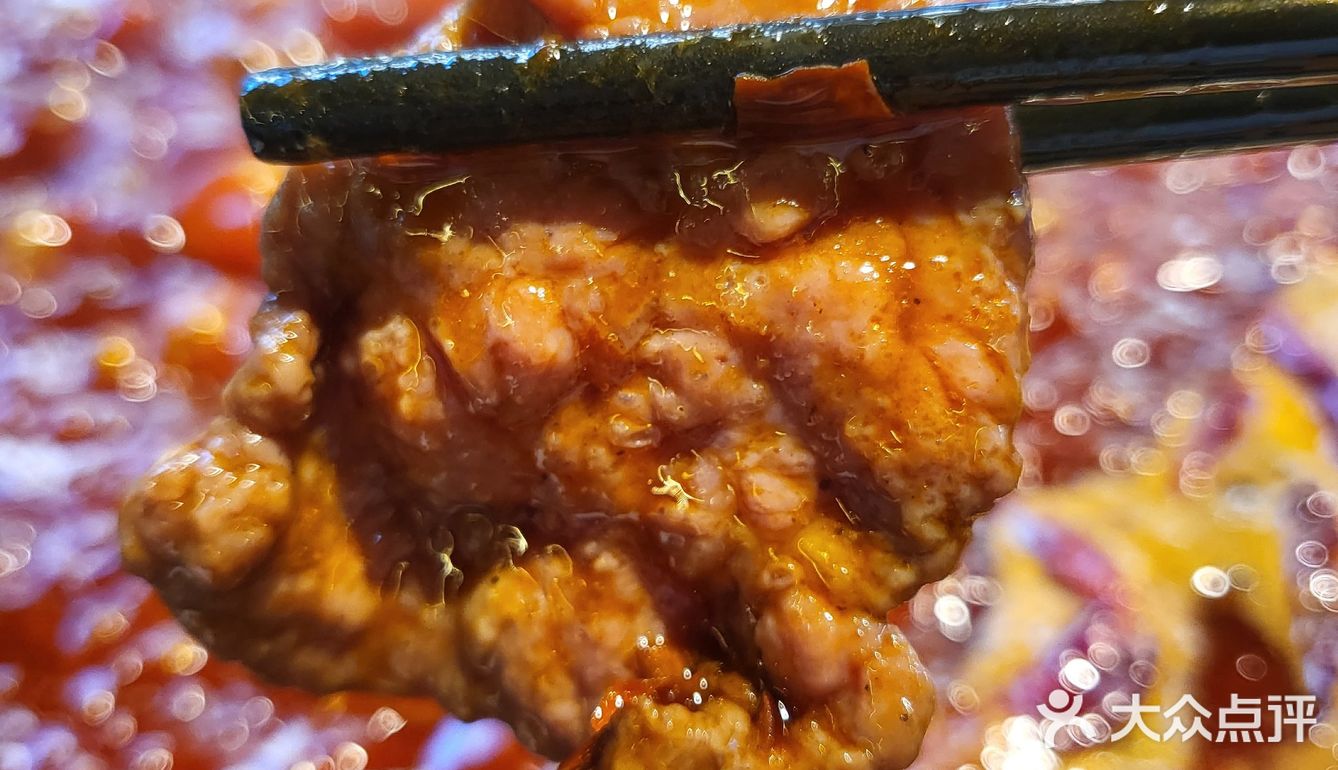 左麻右辣老火锅：藏在小区里的正宗重庆味