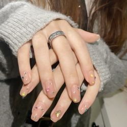 -CM.Nail美甲美睫