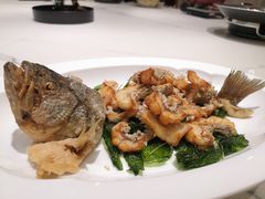 -皇城根·鲁菜济南菜·吊炉烤鸭·炒鸡鱼头(济南旗舰店)