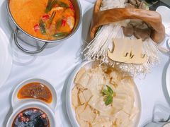 -红鼎豆捞·非遗鲍皇汤火锅(宝丰路店)