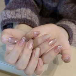 -桃色美甲沙龙
