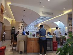 大堂-胡氏大盘鸡新疆菜(石岗店)