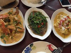 -Dang restaurant (patong phuket)