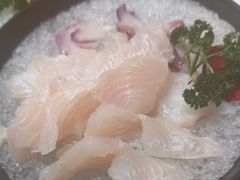 -帝皇海海鲜豆捞(桐泾商务广场店)