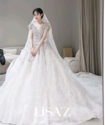 -Renee芮亦婚纱(原丽莎)
