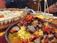 -包整·丝娃娃(一览甲秀楼风景店)