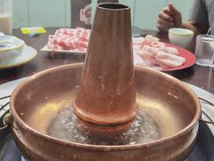 -洞庭洲·防空洞火锅·铜锅涮肉·烧烤(新百广场店)