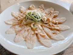 薄切鲜鱼片-穹六人间 people 6(岳阳路店)