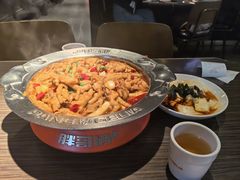 -胖哥俩肉蟹煲(上海悦荟广场店)