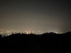 -鬼笑石后山停车场
