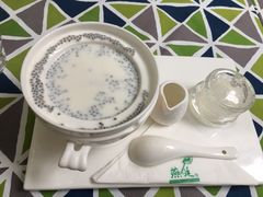 -燕庭·纯燕窝·甜品下午茶(南京西路店)