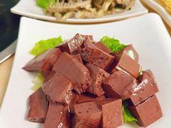 -墨脱石锅椰子鸡•香草鸭•东山羊(大东海店)