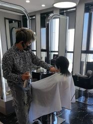 -TOP HAIR SALON