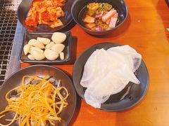 -肉甲韩国木炭烤肉(新壹街1店)