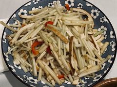 白水芹炒豆腐丝-小实惠嘉(威海路店)