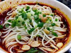 重庆小面-秦云老太婆摊摊面(较场口店)