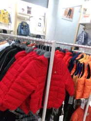 -爱婴室(上海松江景德路店)