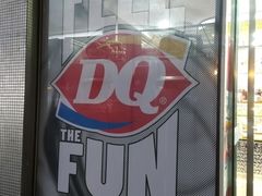 -DQ·蛋糕·冰淇淋(川沙东海岸店)