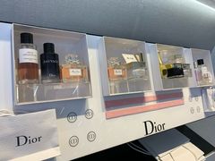 -DIOR迪奥(德基广场女装店)