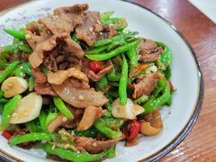 湖南辣椒炒肉-湖南人家湘菜馆(镇江路店)