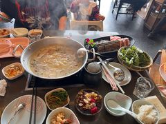 -捞王锅物料理(上海世茂广场店)