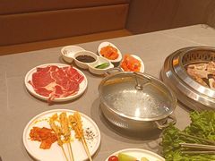 -黑金·寻焰自助百汇·烤肉·火锅(中街店)