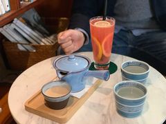 -彳亍咖啡·这里(水湾路店)