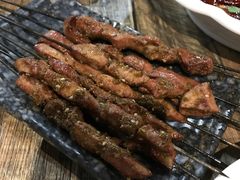 -郑享吃烧烤烩面(红专路店)