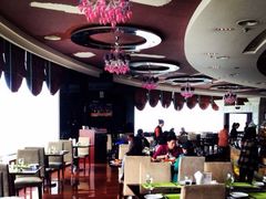 -荣誉国际酒店-云顶旋转餐厅