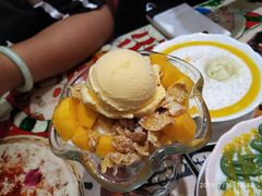 芒果脆心杯-甜心妈妈·榴莲星级糖水(北京路总店)