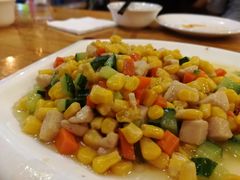 -鹤乡东北菜(崮山路店)