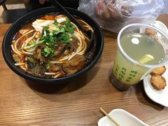 -鑫花溪牛肉米粉(文星广场店)