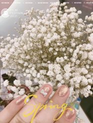 -花系美·美甲美睫精品店