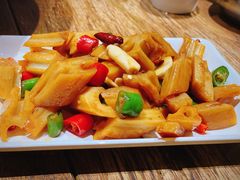 -叶派龙虾•招牌香辣蟹·海鲜(中海国际店)