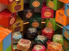 -VENCHI 闻绮(北京国贸商城店)