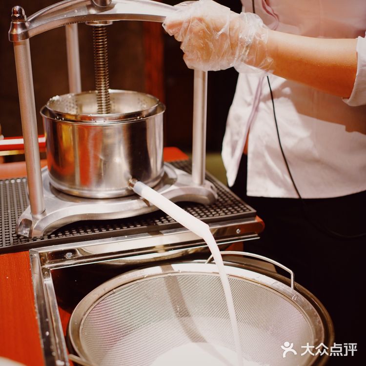 纯正椰浆椰子鸡🥥，不加一滴水❗️