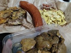 -哈尔滨小酒馆·鲜肉现穿自助烧烤(康新花园店)