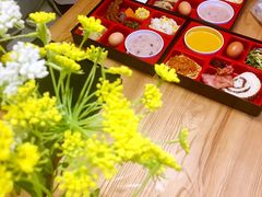-田园东方蜜桃村的田野营地
