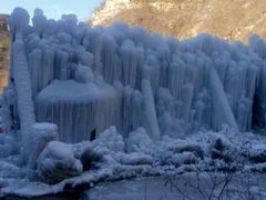 -大平台龙居瀑布旅游区