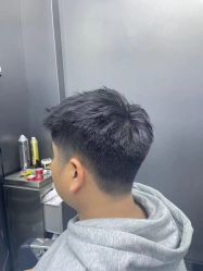 -米可造型烫发染发